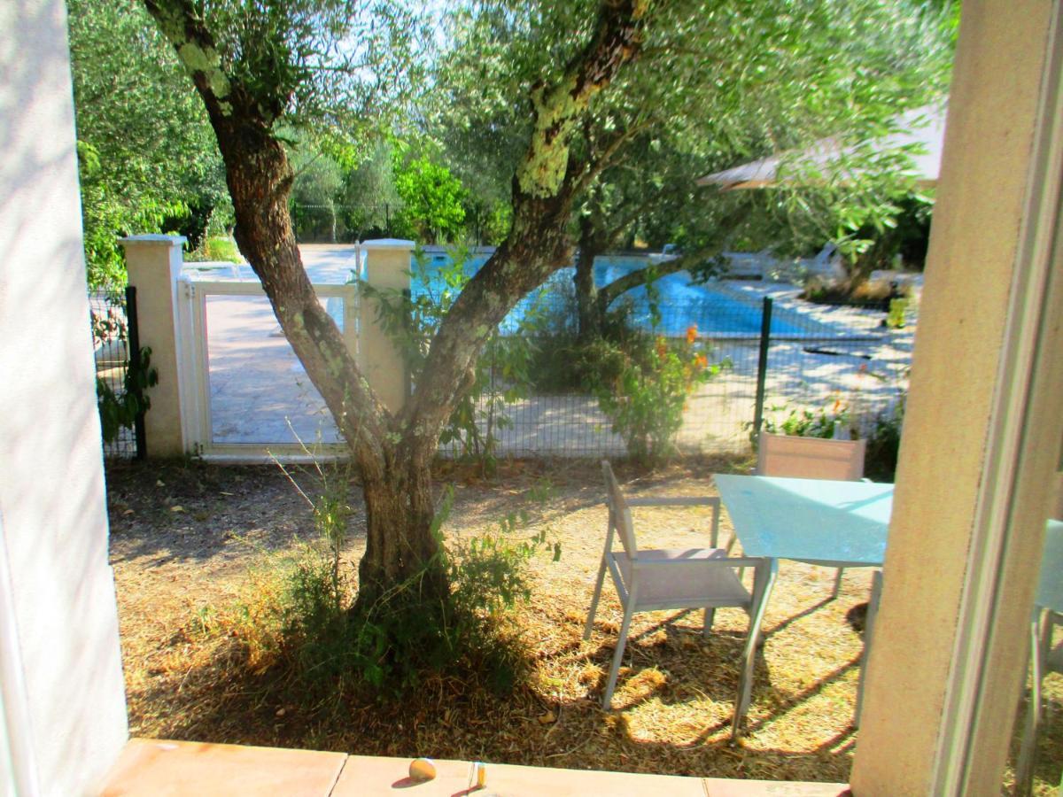 Le Mas Des Lilas Uzès Exterior foto