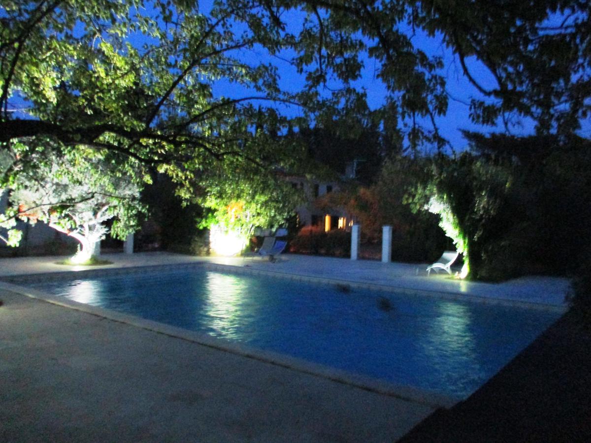 Le Mas Des Lilas Uzès Exterior foto